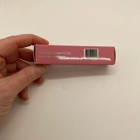 NWT BossGloss Lip Gloss in BreakRoom Blush (sparkly pink) 0.5 ml Full Size - Picture 2 of 8